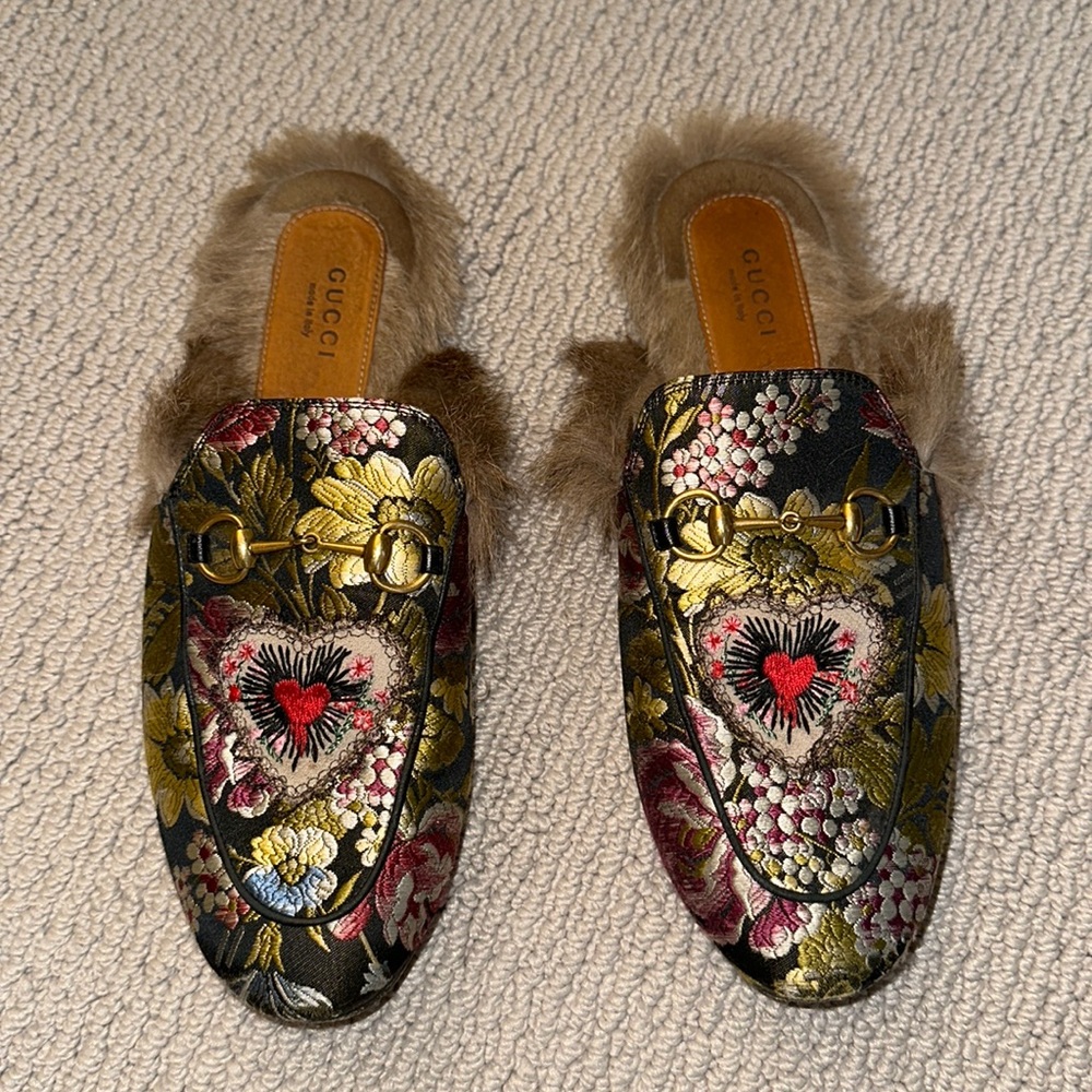 Womens Gucci Princetown Floral Jacquard Heart Slippers